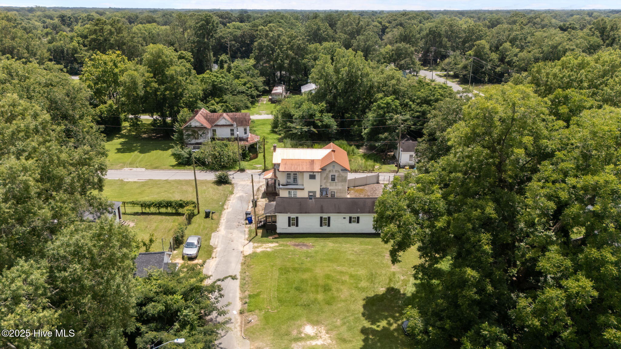 306 Short Street Kinston, NC 28501 - Photo 8 of 10 15-web-or-mls-DJI_20250724134949_0417_D