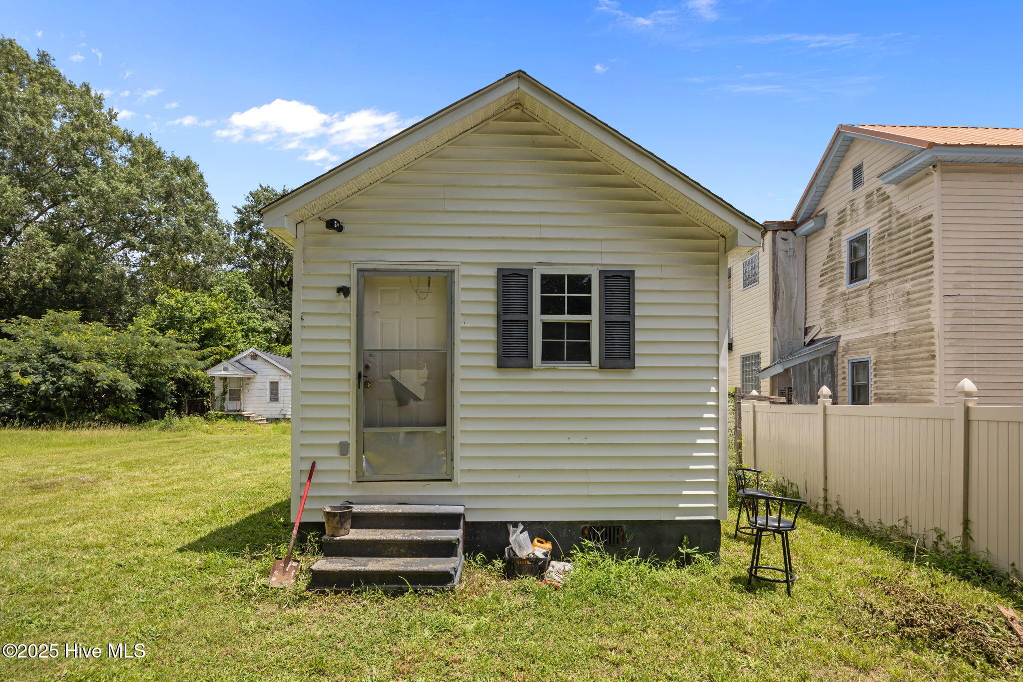 306 Short Street Kinston, NC 28501 - Photo 9 of 10 29-web-or-mls-IMG_2595