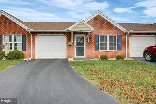 $200,000 | 733 Fireside Drive, Shippensburg, PA 17257