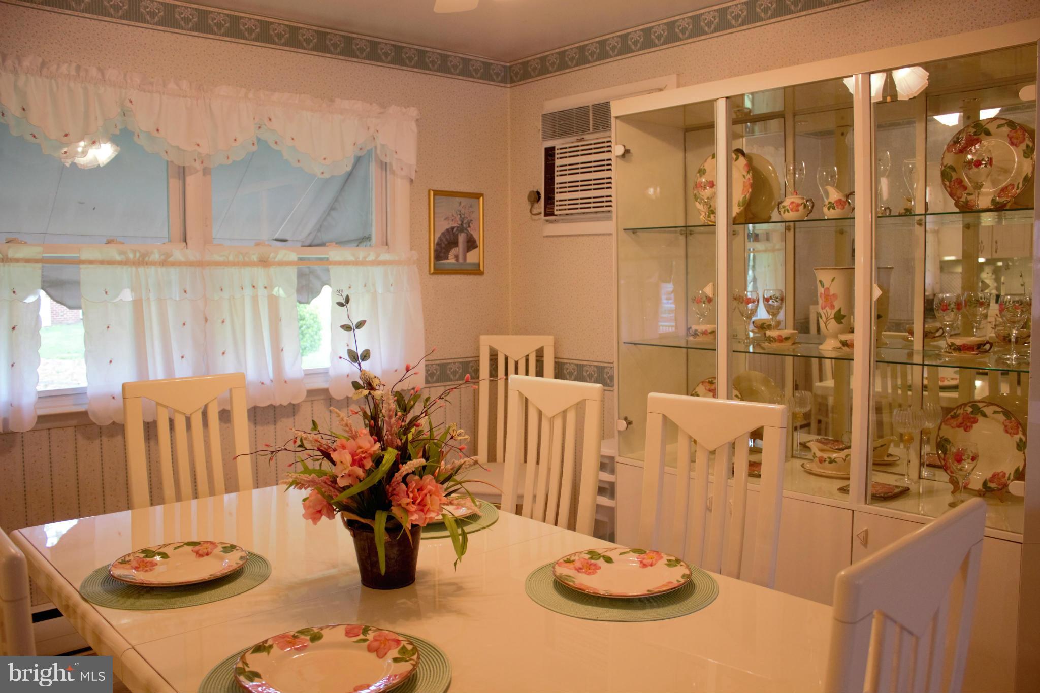8408 Coco Road Baltimore, MD 21237 - Photo 27 of 30 Dining Room