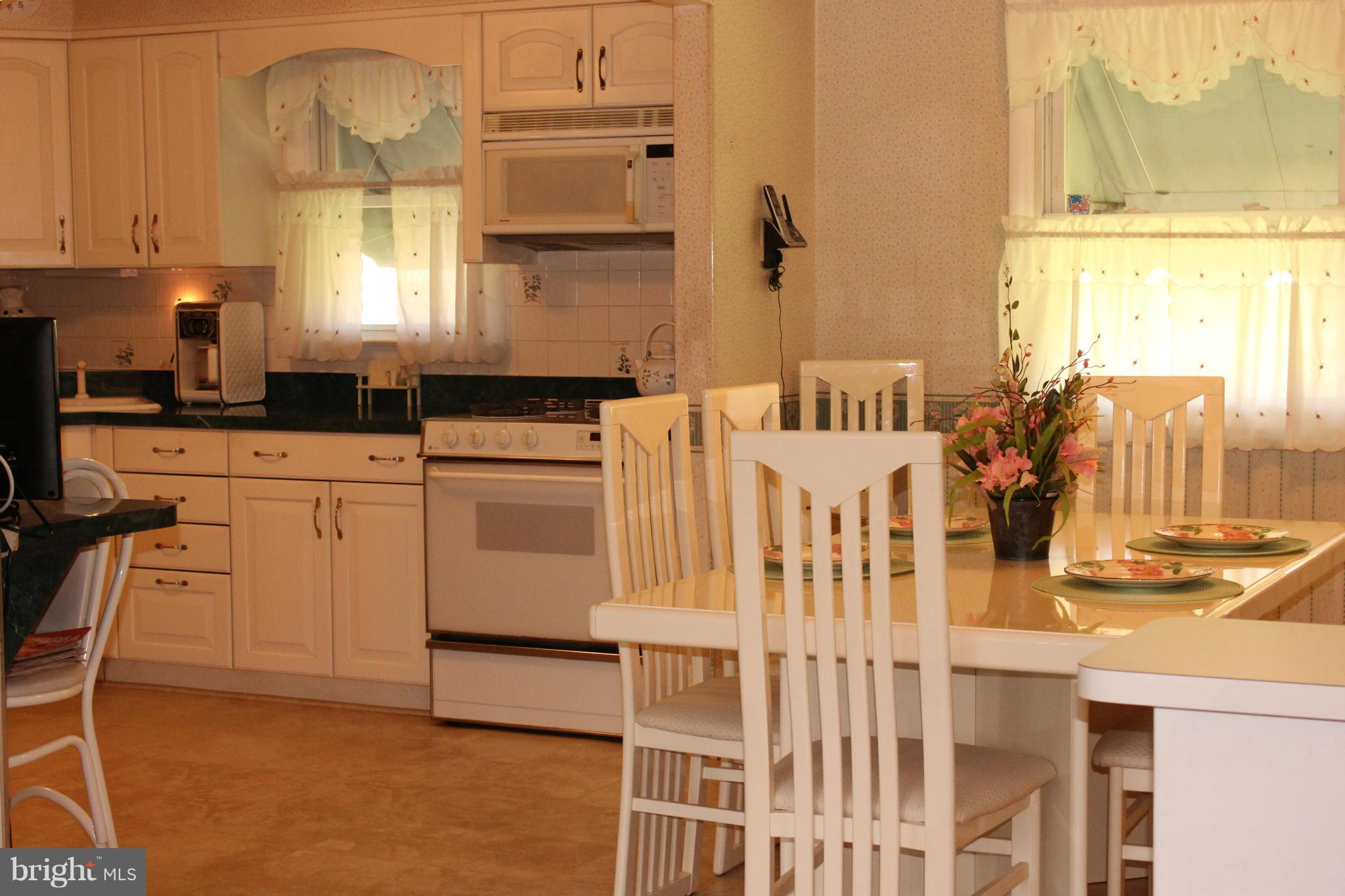 8408 Coco Road Baltimore, MD 21237 - Photo 6 of 30 Kitchen