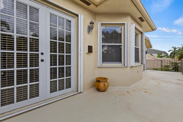 $865,000 | 6597 Marbletree Lane, Lake Worth, FL 33467