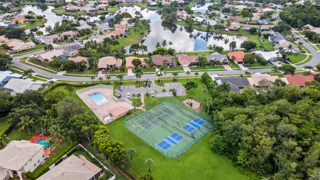 $865,000 | 6597 Marbletree Lane, Lake Worth, FL 33467