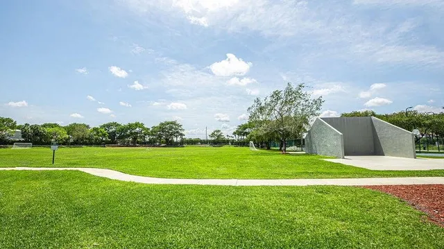 $865,000 | 6597 Marbletree Lane, Lake Worth, FL 33467
