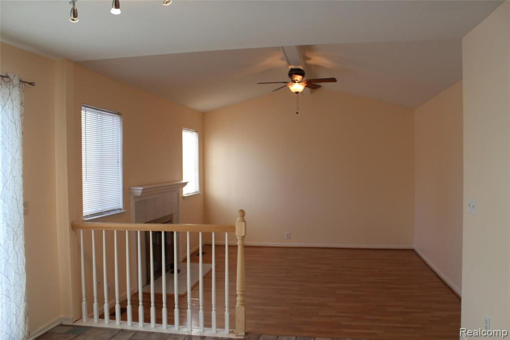 46409 Aarons Way Canton, MI 48188 - Photo 26 of 53