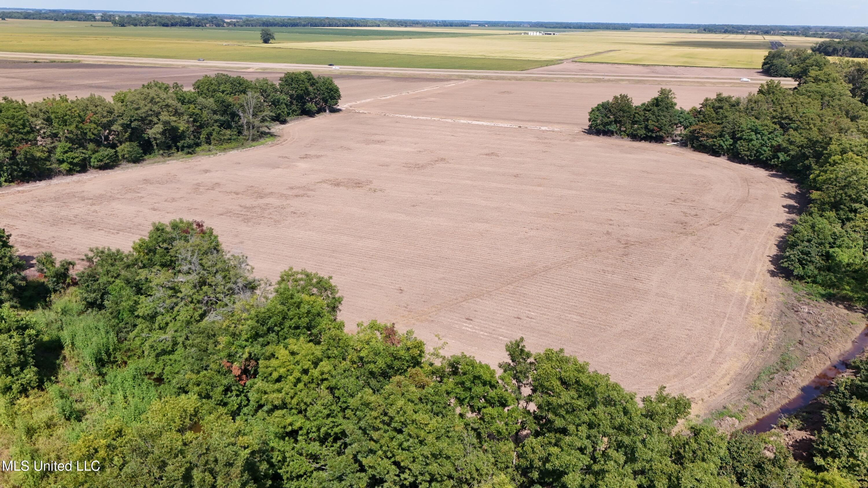 Balducci Road Shelby, MS 38774 - Photo 14 of 43 DJI_20250829160527_0934_D