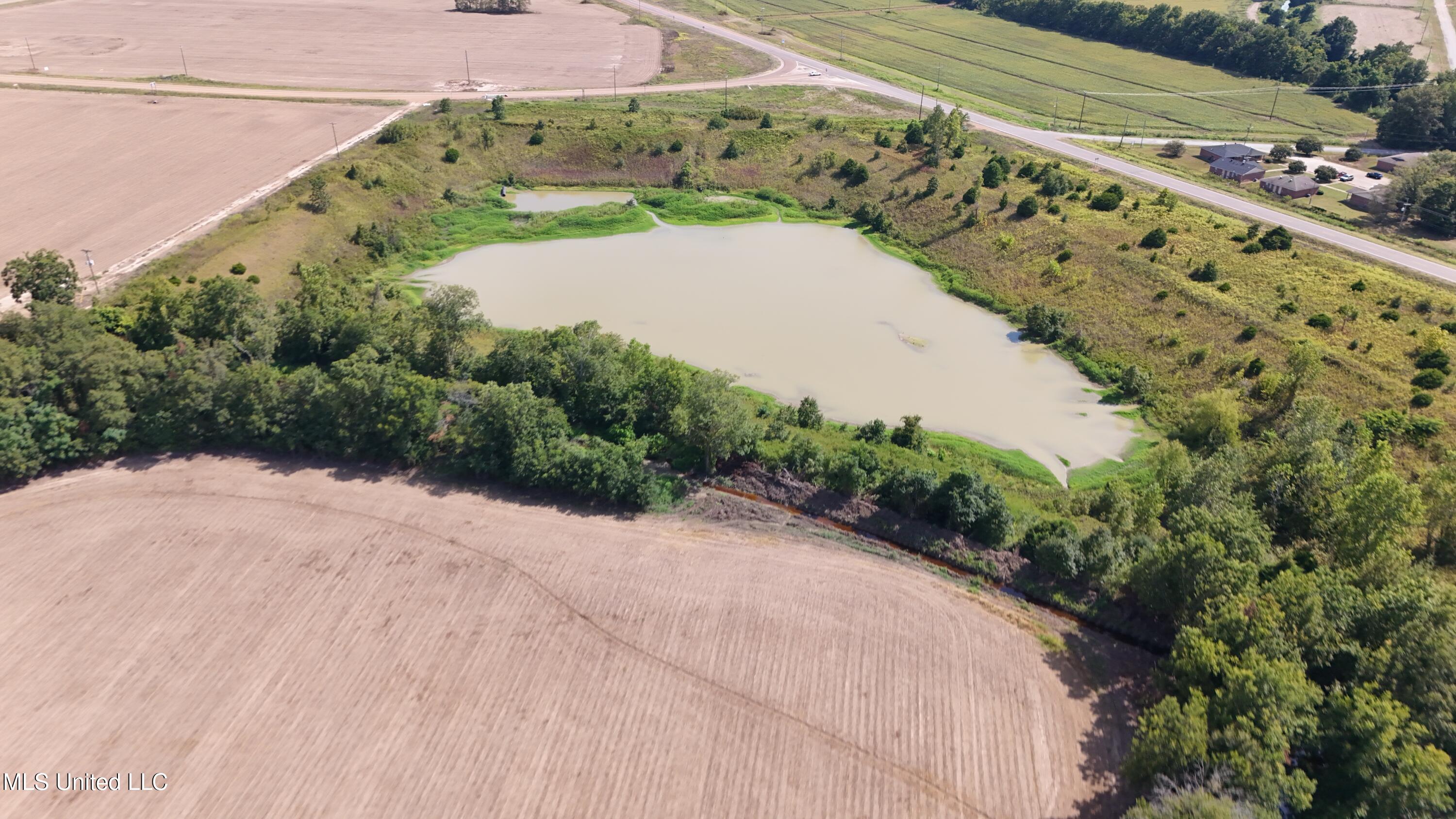 Balducci Road Shelby, MS 38774 - Photo 21 of 43 DJI_20250829160748_0941_D