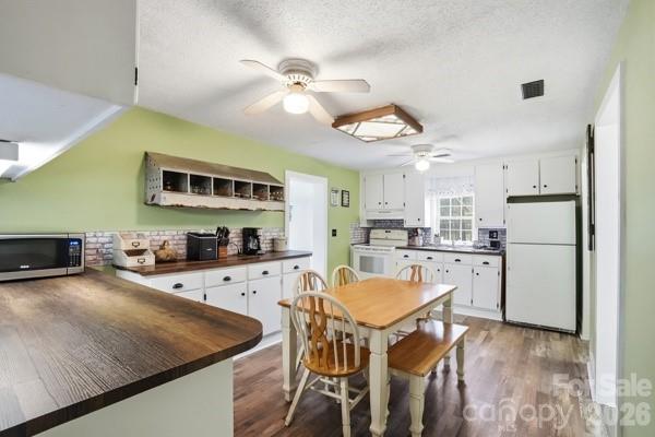 551 Maples Road Pageland, SC 29728 - Photo 9 of 44