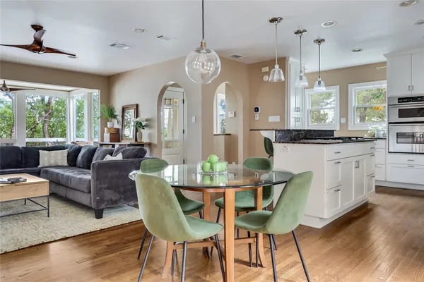 $1,350,000 | 610 Oakland Avenue, Austin, TX 78703