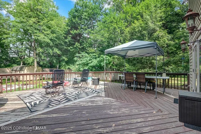 $439,000 | 110 Anna Court, Stroudsburg, PA 18360