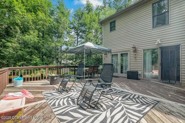 $439,000 | 110 Anna Court, Stroudsburg, PA 18360