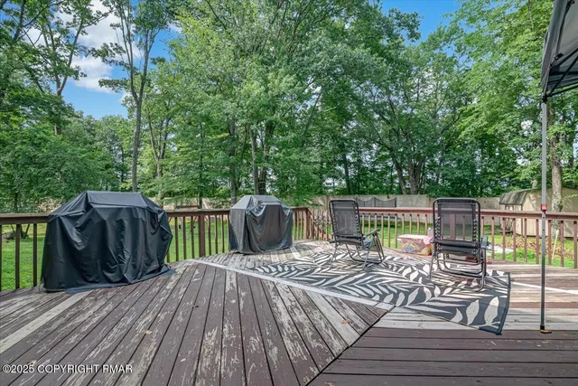 $439,000 | 110 Anna Court, Stroudsburg, PA 18360