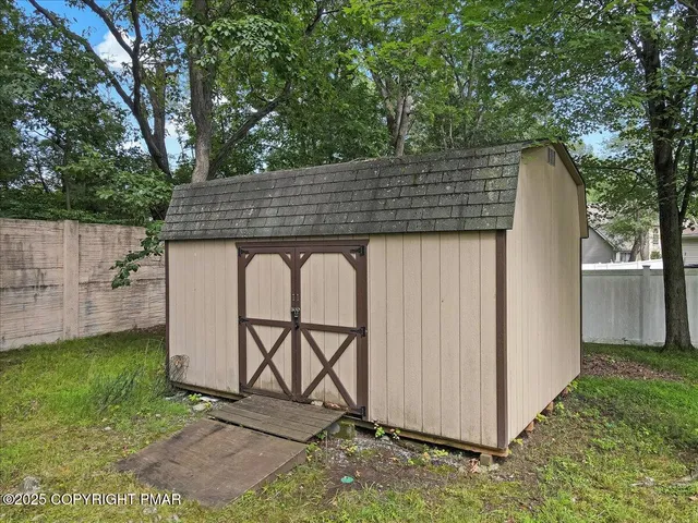 $439,000 | 110 Anna Court, Stroudsburg, PA 18360