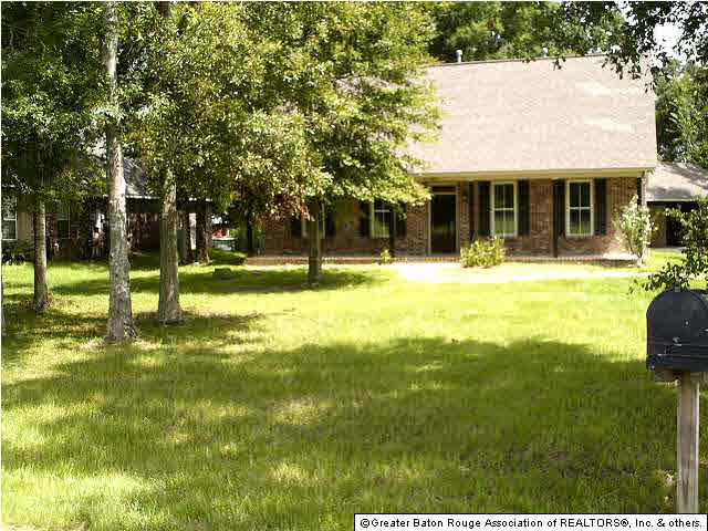 43490 Elwin Duhe Road Gonzales, LA 70737 - Photo 2 of 21 Gallery Image 2