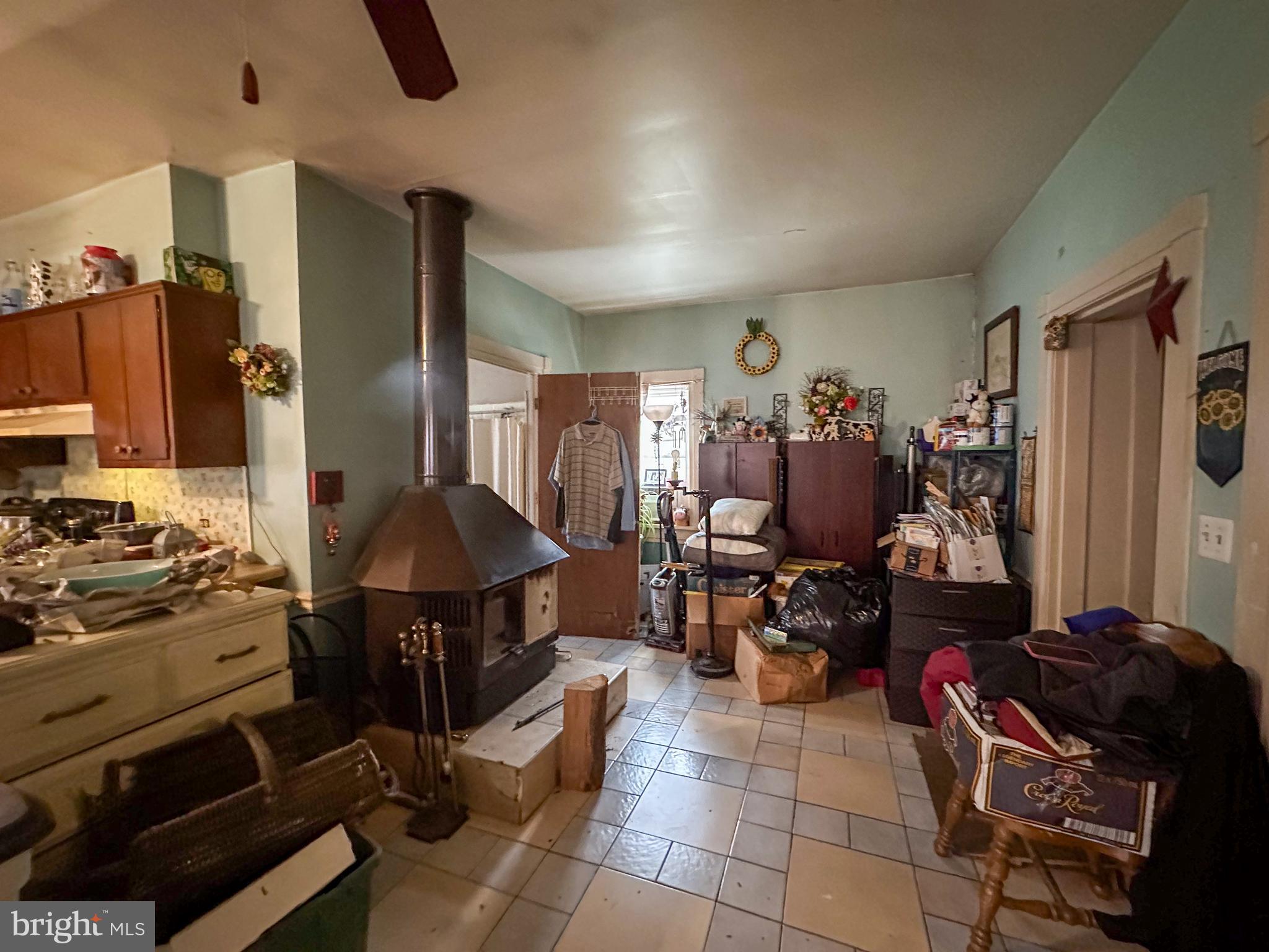 580 Elkdale Road Lincoln University, PA 19352 - Photo 12 of 42 a living room with furniture