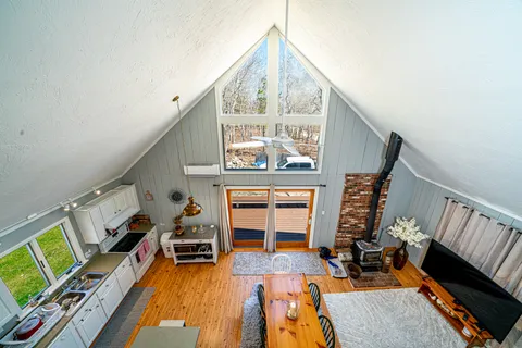 $1,100,000 | 4 5th Street North, Edgartown, MA 02539