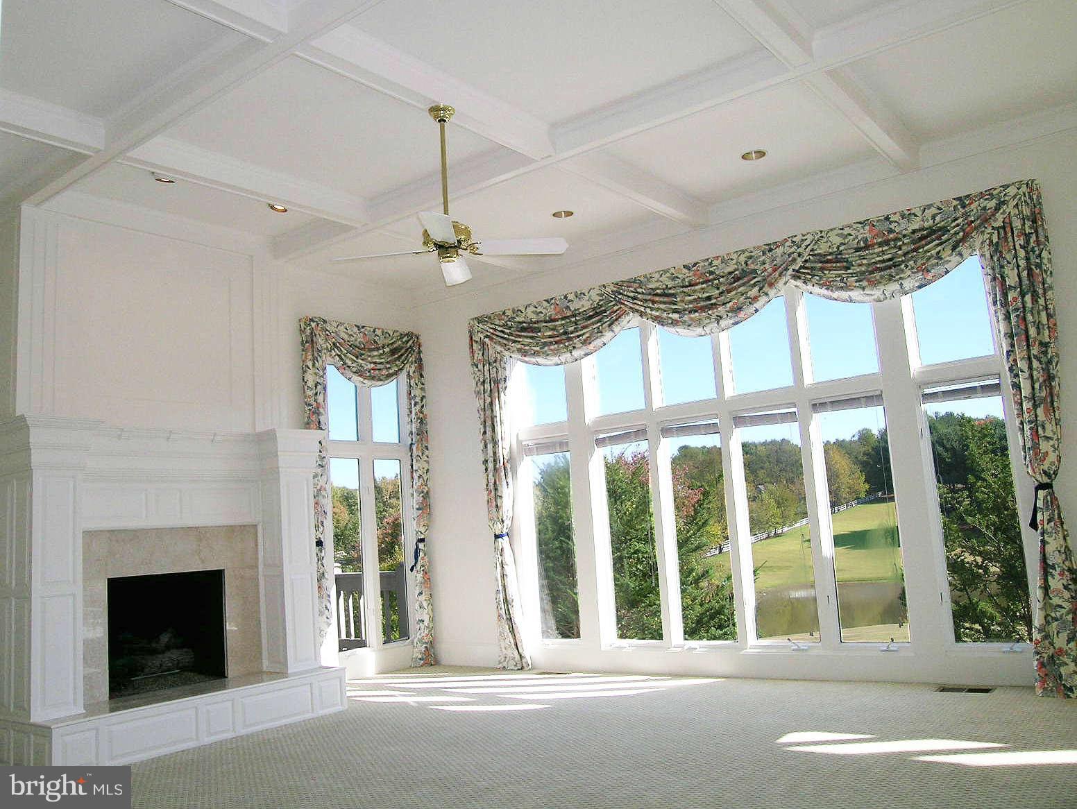 619 Springvale Road Great Falls, VA 22066 - Photo 3 of 26 Living Room