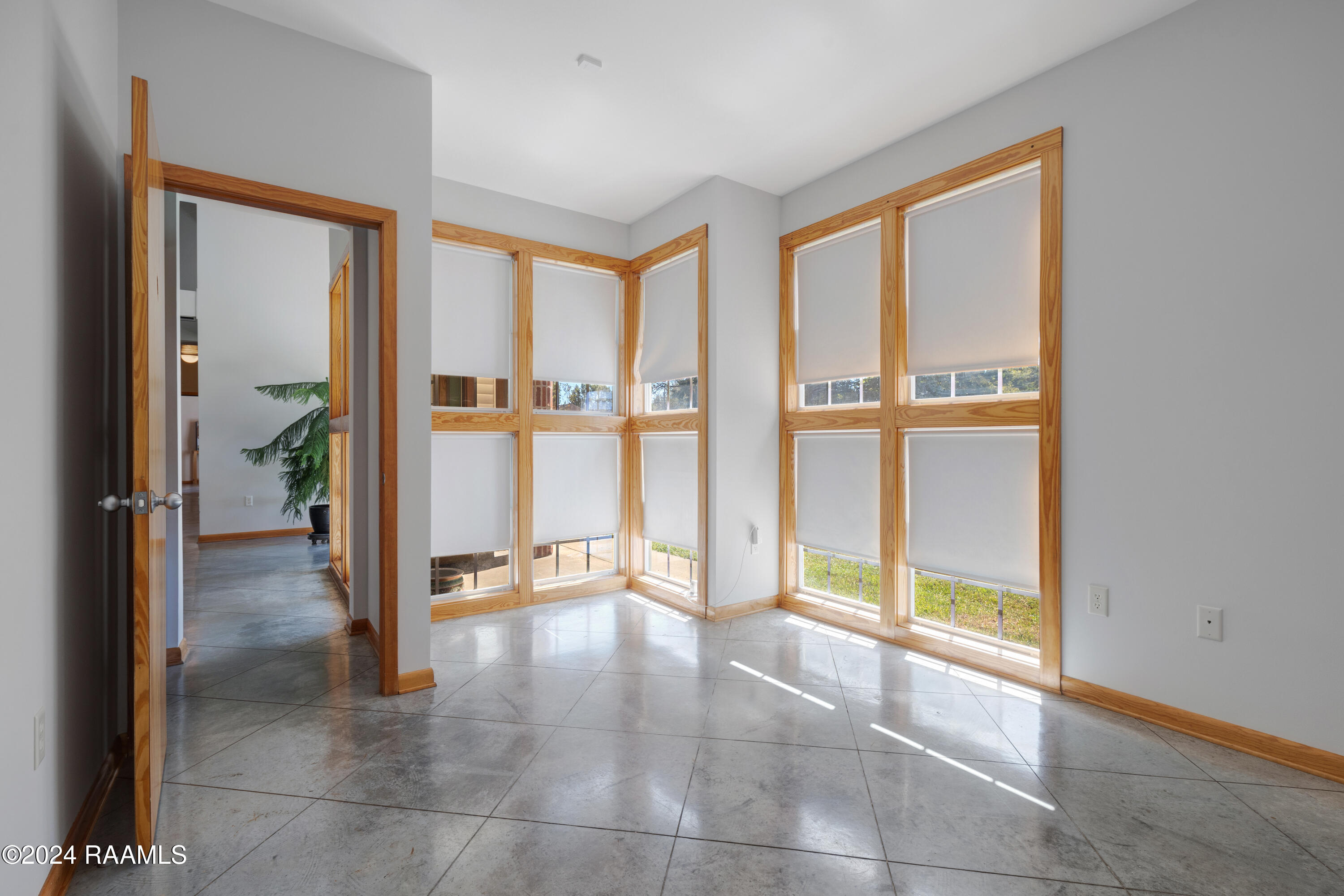 110 Russell Street New Iberia, LA 70563 - Photo 22 of 46 Second Bedroom