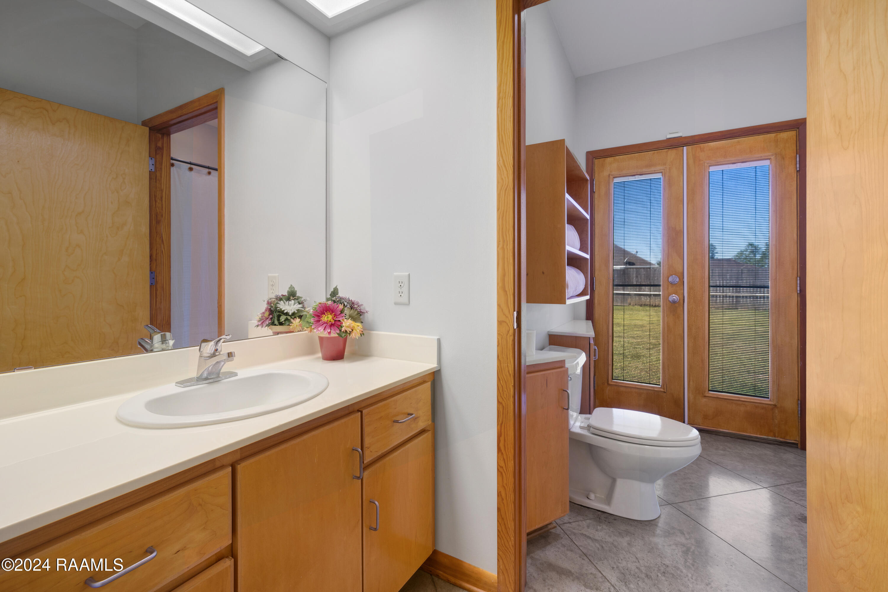 110 Russell Street New Iberia, LA 70563 - Photo 27 of 46 Third Bathroom