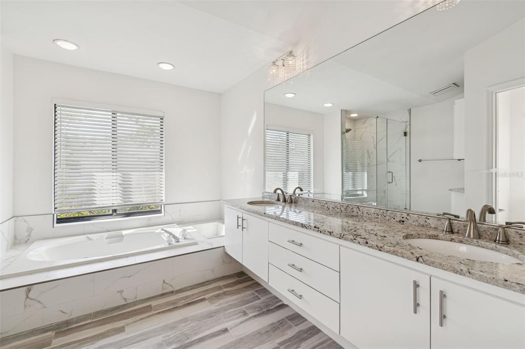 11507 Moffat Place Temple Terrace, FL 33617 - Photo 16 of 34