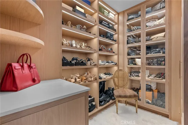 $4,689,000 | 23477 Park Colombo, Calabasas, CA 91302