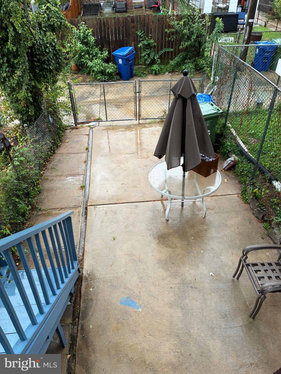 603 East 36th Street Baltimore, MD 21218 - Photo 27 of 28 Rear patio/ parking pad