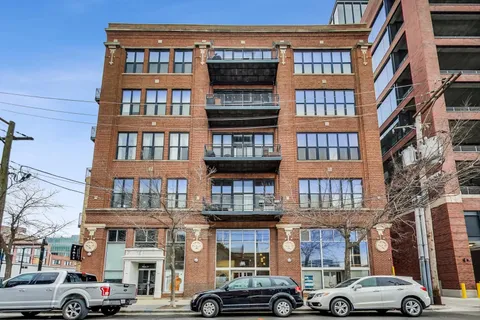 $2,550 | 215 North Aberdeen Street, Unit 210B, Chicago, IL 60607