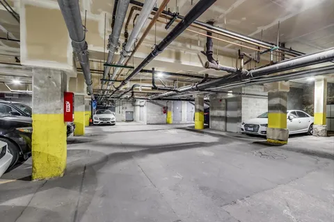 $2,550 | 215 North Aberdeen Street, Unit 210B, Chicago, IL 60607