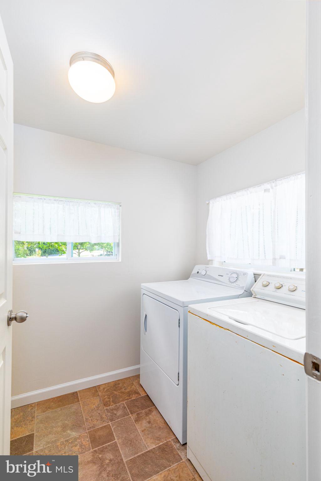 39 Walkern Road Essex, MD 21221 - Photo 12 of 30 Gallery Image 12