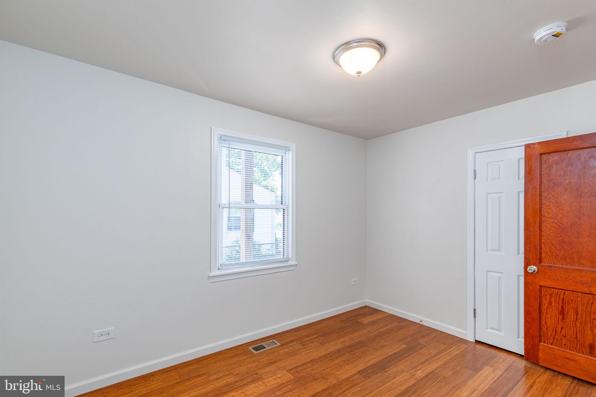 39 Walkern Road Essex, MD 21221 - Photo 14 of 30 Gallery Image 14