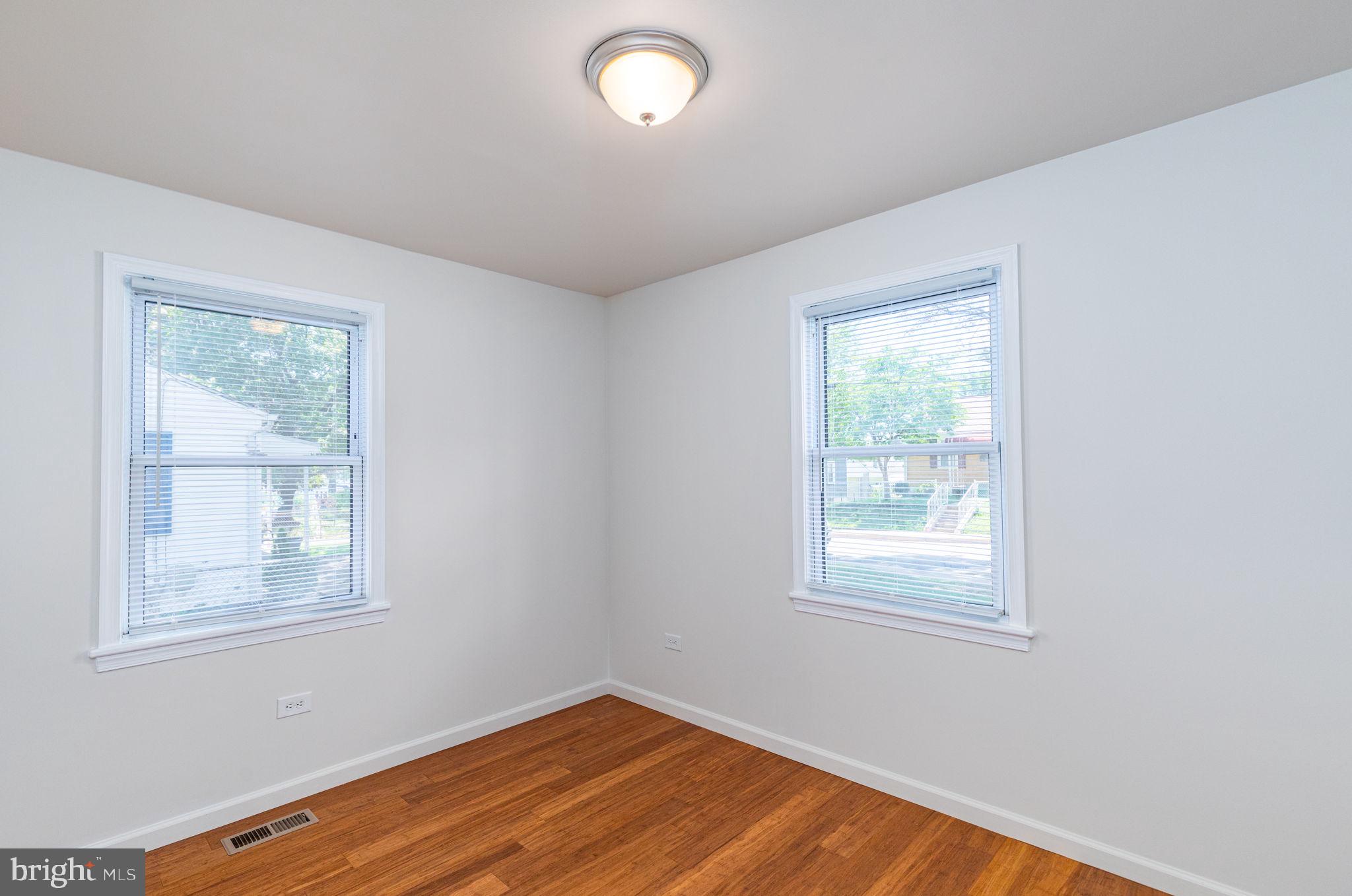 39 Walkern Road Essex, MD 21221 - Photo 17 of 30 Gallery Image 17