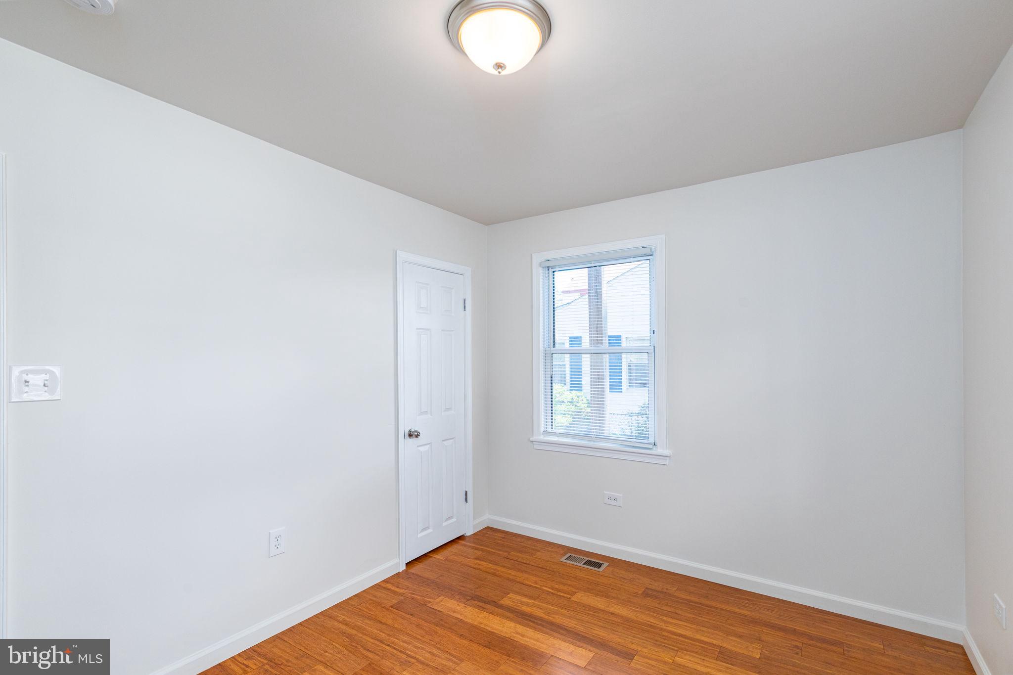 39 Walkern Road Essex, MD 21221 - Photo 18 of 30 Gallery Image 18