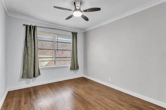 $335,000 | 709 Valley View Drive, Arlington, TX 76010