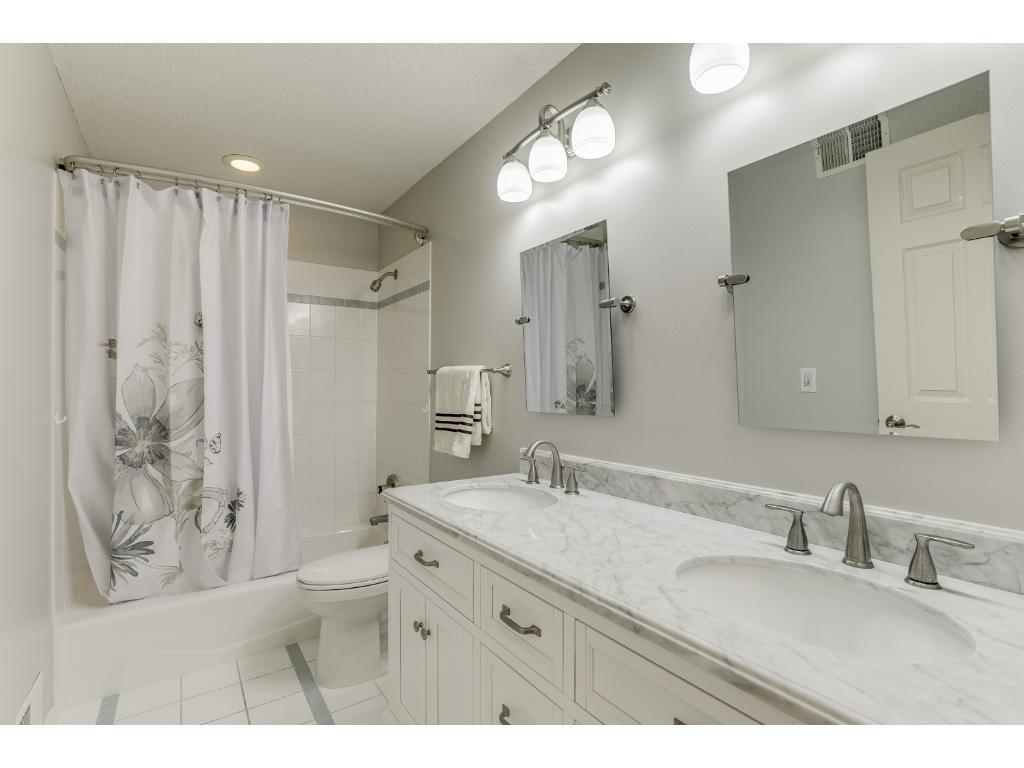 10513 Rigby Drive Eden Prairie, MN 55347 - Photo 22 of 24 Gallery Image 22