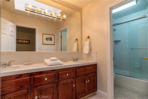 $769,500 | 575 Woodlands Drive, Madera, CA 93637