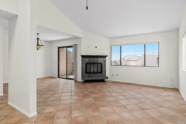 $5,000 | 989 Hygeia Avenue, Encinitas, CA 92024