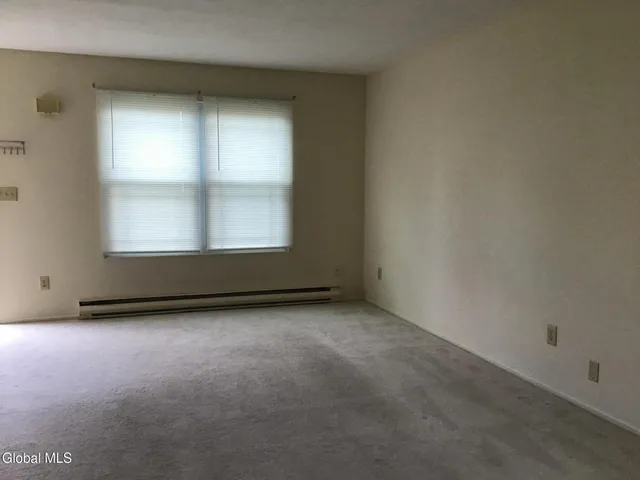 $1,600 | 52 Sage Road, Unit B, Waterford, NY 12188