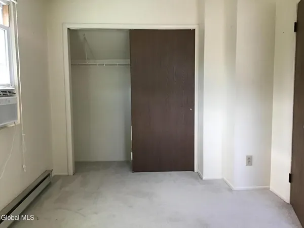 $1,600 | 52 Sage Road, Unit B, Waterford, NY 12188