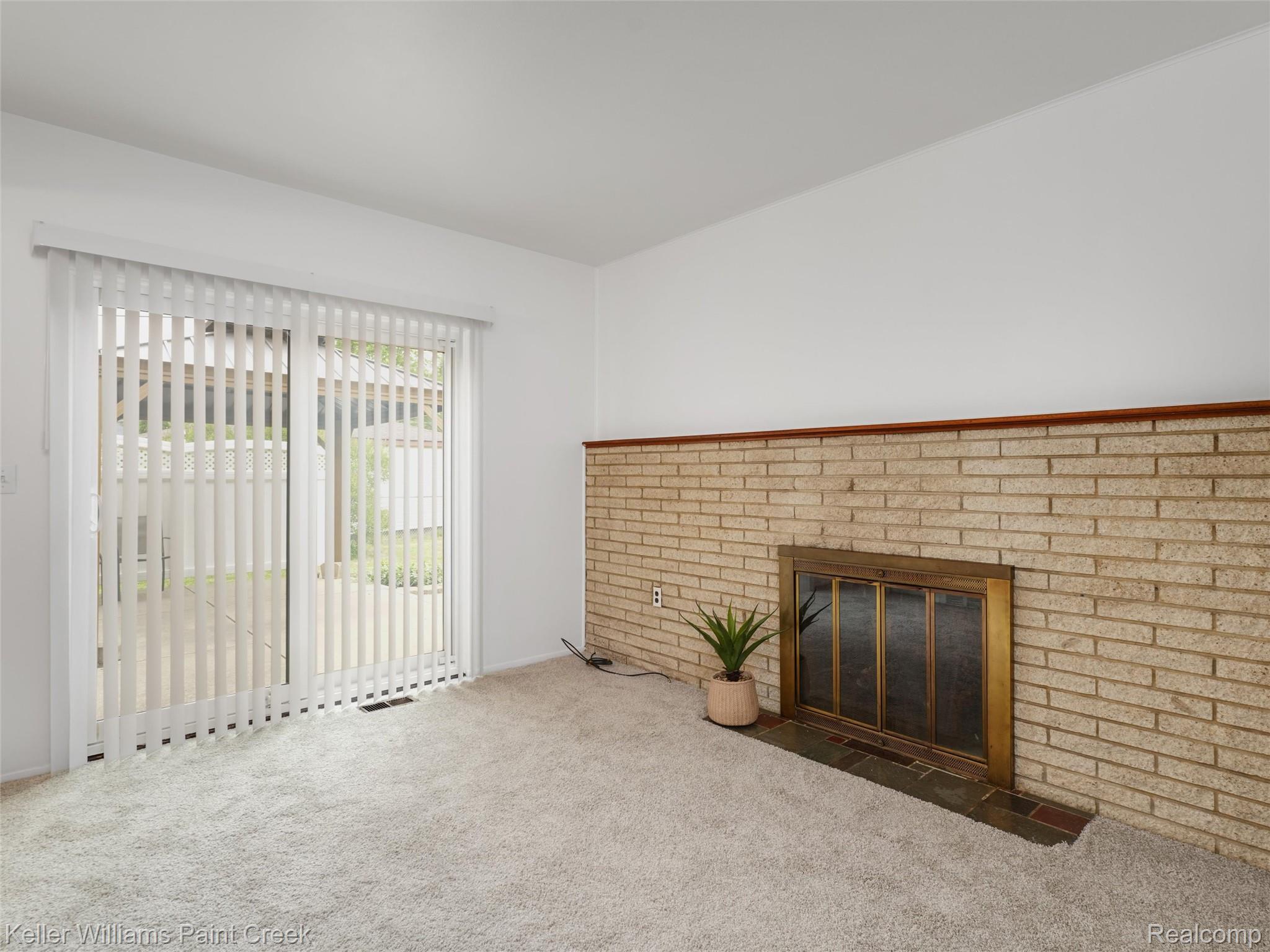 29720 Merrick Warren, MI 48092 - Photo 10 of 50 Woodburning fireplace