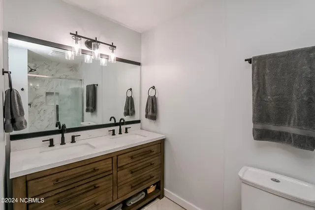 $1,950 | 2912 Mandy Lane, Morehead City, NC 28557