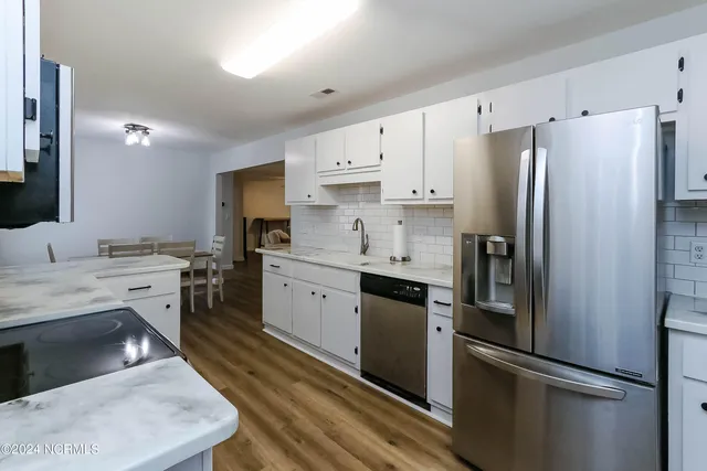 $1,950 | 2912 Mandy Lane, Morehead City, NC 28557