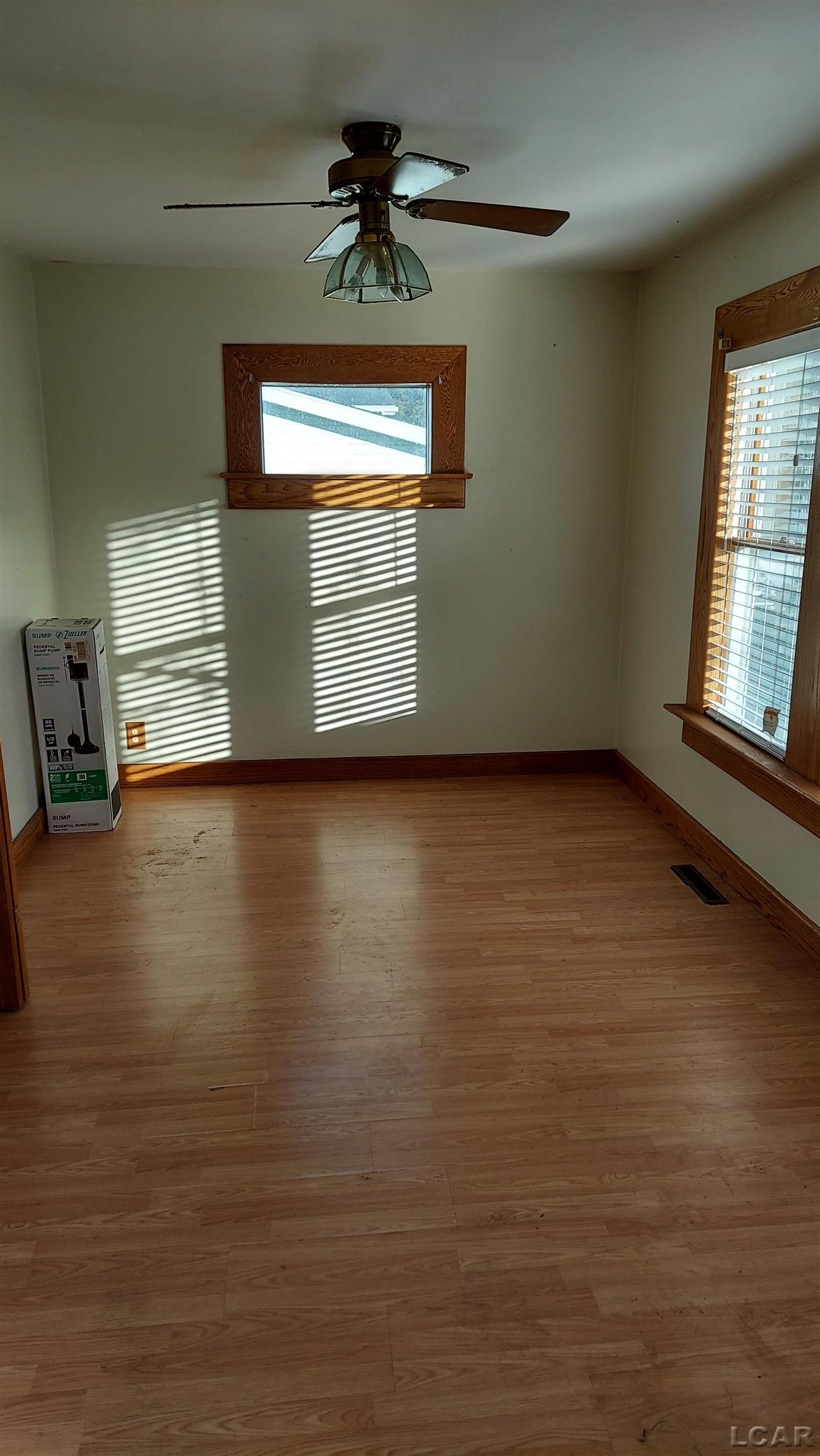 7790 North Custer Road Monroe, MI 48162 - Photo 10 of 14 50123796-9.JPG