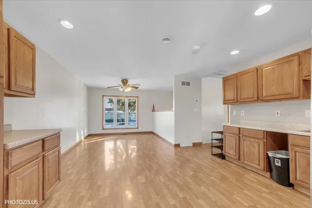 $299,900 | 212 Pell Avenue, Romeoville, IL 60446