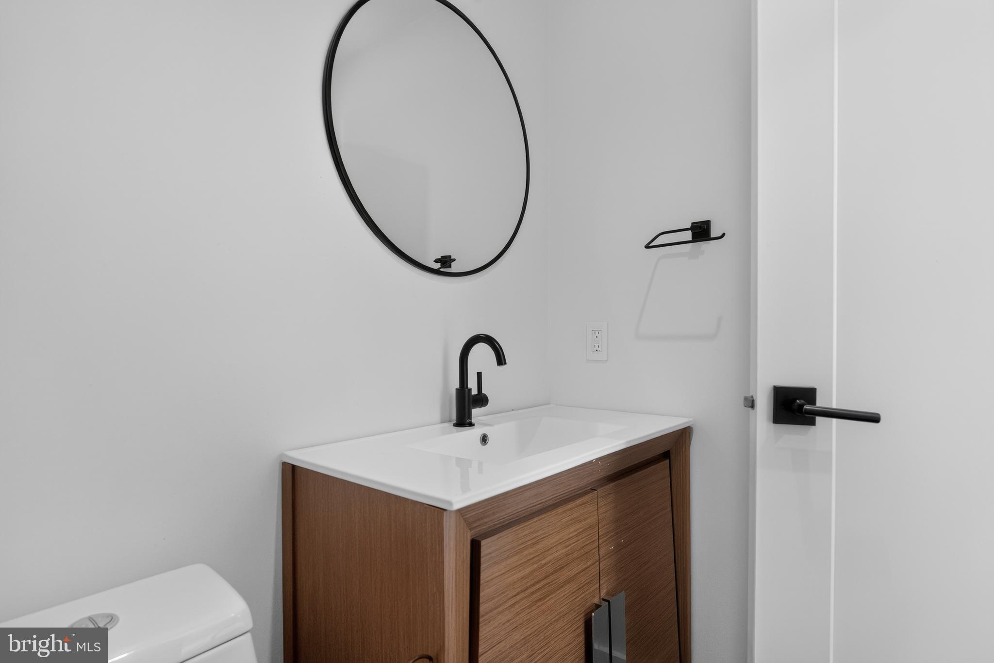 7818 Leland Road Manassas, VA 20111 - Photo 18 of 47