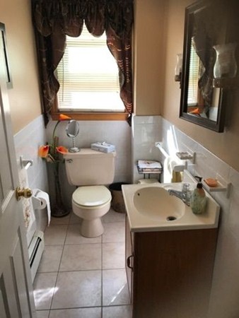 110 Albert Road Newton, MA 02466 - Photo 8 of 8