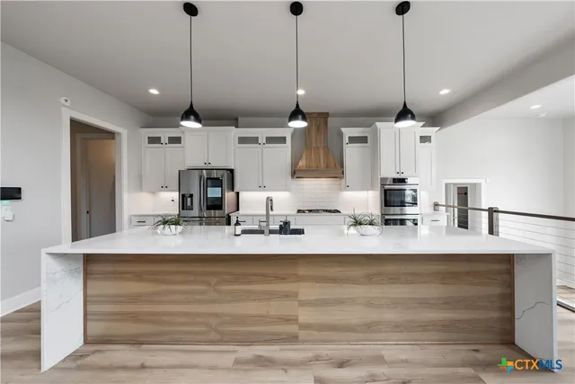 $1,045,000 | 10119 Waterview Cove, Gatesville, TX 76528