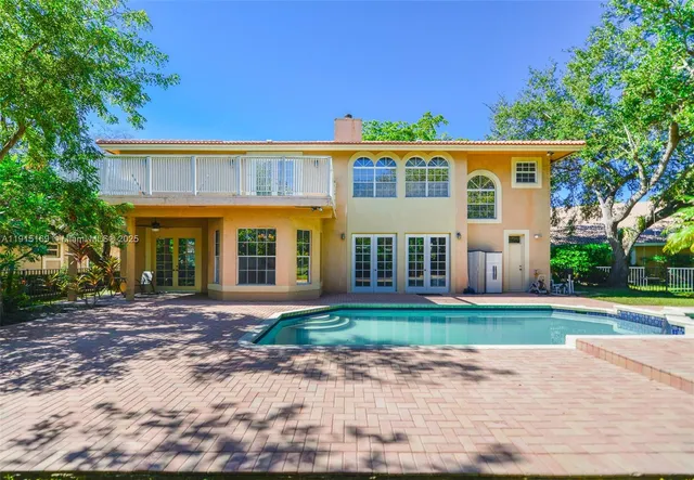 a view of a livingroom with a fireplace