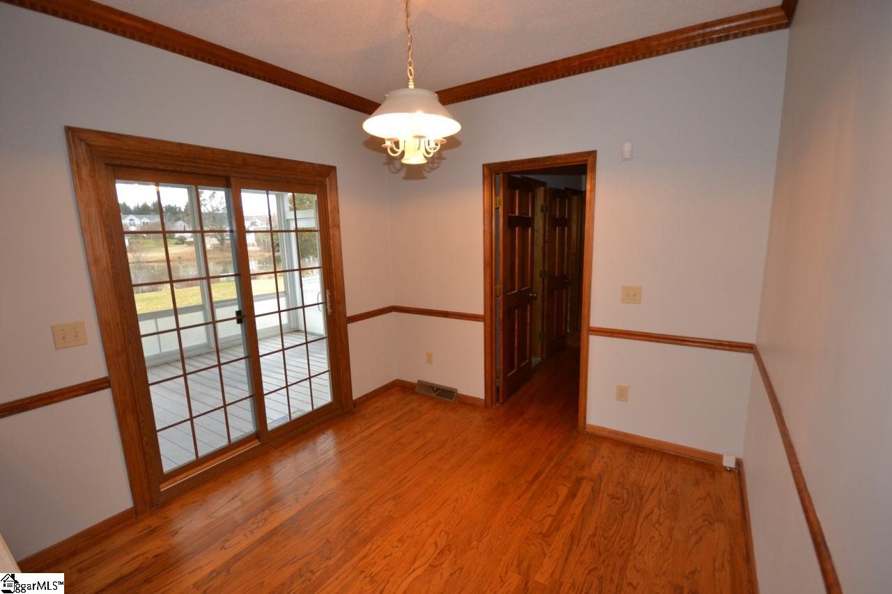 613 Spring Lake Loop Simpsonville, SC 29681 - Photo 11 of 30