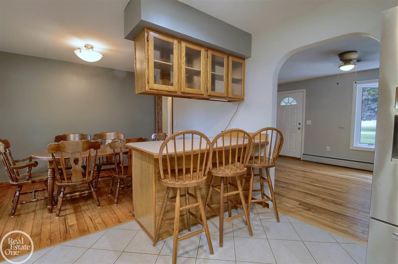 6600 Mayfair Road Utica, MI 48317 - Photo 9 of 29
