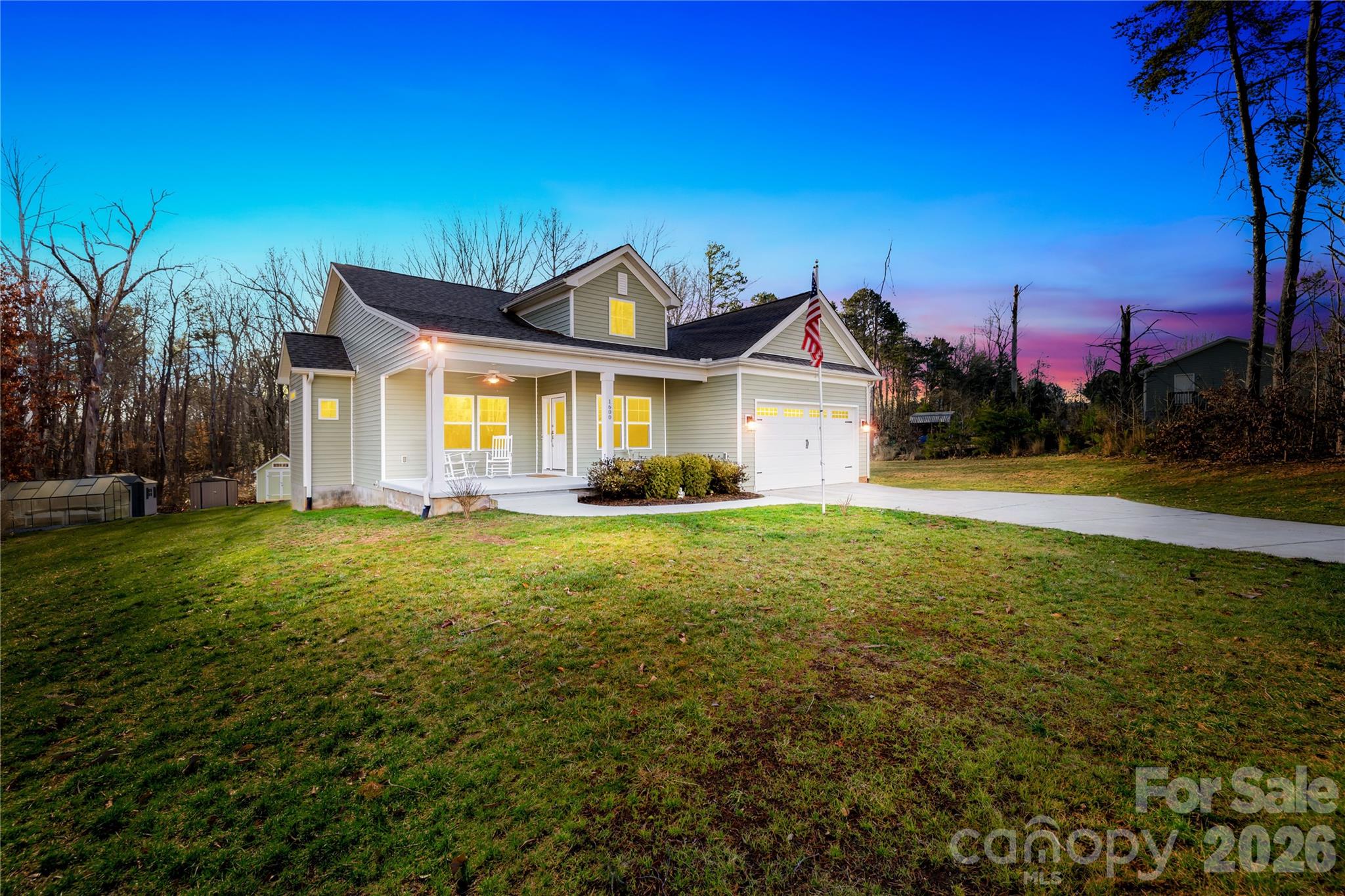 1600 Barefoot Road Catawba, NC 28609 - Photo 2 of 34 a front view of a house with garden